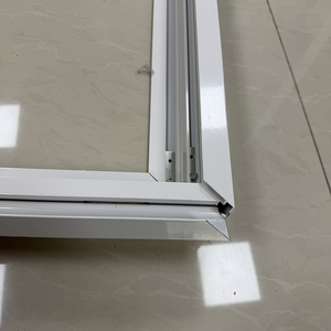 Caja de Luz LED de Aleación de Aluminio Personalizable de 6x4 Pies con Opción para Colgar, Exhibición Portátil de Letreros de Cerveza - Product Image 4