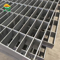 Caillebotis en acier inoxydable à usage de chantier de construction caillebotis en tôle de 6 pieds de haut pour clôtures de pont à des prix compétitifs