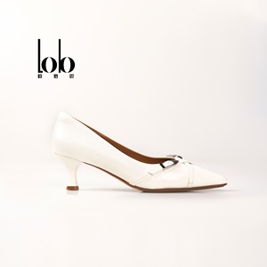 รองเท้าส้น<span class=keywords><strong>สูง</strong></span>แบบสวมสำหรับผู้หญิง สไตล์หรูหราสำหรับใส่ทำงาน ทำจากหนังแท้ ดีไซน์ทันสมัย ใส่สบาย เหมาะสำหรับฤดูใบไม้ผลิ ฤดูร้อน ฤดูใบไม้ร่วง ปี 2026 สีนู้ด เหมาะสำหรับเจ้าสาว - Product Image 4