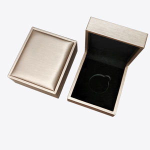 Boîte <span class=keywords><strong>de</strong></span> présentation en PU pour pièces <span class=keywords><strong>de</strong></span> monnaie commémoratives, vente en gros - Product Image 4