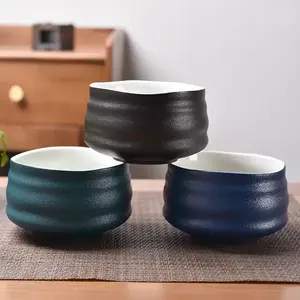 Hochwertige hand gefertigte japanische Matcha Power Bowl aus Keramik mit Ausguss Matcha Set Bowl
