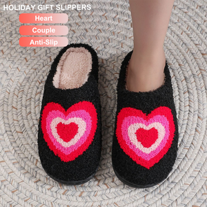 Chaussons de couple en forme de cœur pour la Saint-Valentin, écologiques, en peluche, antidérapants, cadeaux pour les couples et usage quotidien - Product Image 2