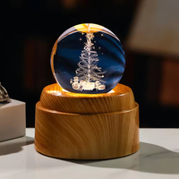 Boule de cristal gravée au laser personnalisée, boule de cristal lumineuse au laser, Voie lactée, Saturne, avec base lumineuse LED en bois rotative