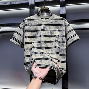 T-shirt a maniche corte con Design Tie-Dye <span class=keywords><strong>di</strong></span> fascia alta da <span class=keywords><strong>uomo</strong></span> <span class=keywords><strong>di</strong></span> <span class=keywords><strong>tendenza</strong></span> estiva 2025 nuovo stile americano con mezze maniche - Product Image 3