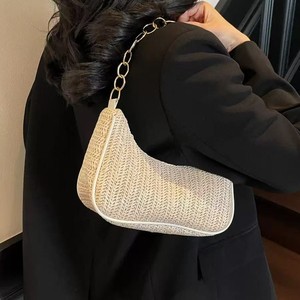 Sac à bandoulière croissant tissé pour femme avec chaîne, mini sac hobo, sac de mode estival - Product Image 5