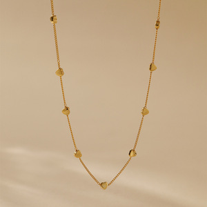 สร้อยคอกระดูกไหปลาร้าสแตนเลสสตีล18K สีทองปรับได้พร้อมแรงบันดาลใจในการออกแบบหัวใจแห่งรักและแฟชั่นที่หรูหราสำหรับผู้หญิง - Product Image 3