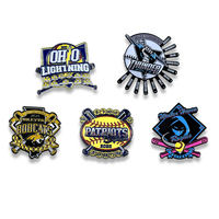 Émail 3D personnalisé pour épinglette Badges de logo de baseball en métal pour équipe sportive de club de football pour le commerce de chapeaux