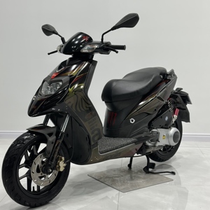 Scooter Moto Usato <span class=keywords><strong>Piaggio</strong></span> Typhoon SR MOTA RD150 150CC >80km/h di Qualità Superiore - Product Image 3