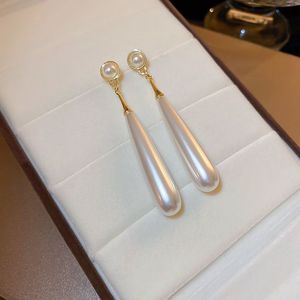 Boucles d'oreilles en forme de goutte d'eau, en alliage plaqué or, bijoux de mariage classiques pour femmes - Product Image 2