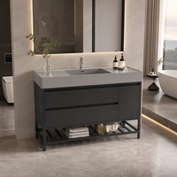 Ensemble de meuble-lavabo moderne autoportant en acier inoxydable avec miroir LED et vasque intégrée pour salle de bain d'hôtel ou de villa