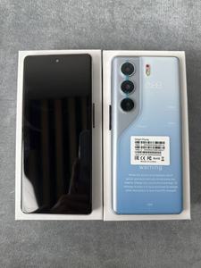 Tecno Camon 40 Pro 5G Smartphone Originale Sbloccato, Display 6.8 Pollici, Dual SIM con CPU Deca Core, Rete 4G/5G, Telefoni Cellulari Sbloccati - Product Image 2