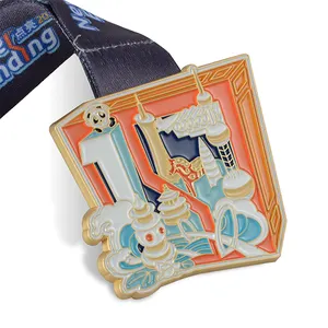 Produsen Logo terukir logam personal untuk kegiatan kota skala besar karakter kartun medali Enamel kustom dengan pita
