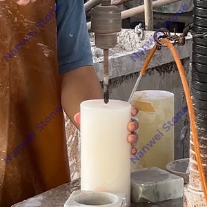 <span class=keywords><strong>Dispensador</strong></span> <span class=keywords><strong>de</strong></span> <span class=keywords><strong>jabón</strong></span> <span class=keywords><strong>de</strong></span> mármol moderno y ecológico Nanwei Stone con bomba en forma <span class=keywords><strong>de</strong></span> <span class=keywords><strong>roca</strong></span> natural para decoración <span class=keywords><strong>de</strong></span> baño <span class=keywords><strong>de</strong></span> lujo - Product Image 6