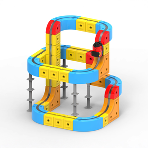 Set Treno Elettrico <span class=keywords><strong>per</strong></span> <span class=keywords><strong>Bambini</strong></span>, 83 Pezzi, Pista da Corsa 3D con Treno Elettrico, Adatto <span class=keywords><strong>per</strong></span> <span class=keywords><strong>Bambini</strong></span> dai 2 Anni in Su - Product Image 5
