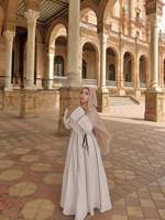 Robe Abaya Évasée à Col Rond et Manches Longues avec Détails Linéaires, Fabrication Personnalisée OEM, Vêtement Islamique Modeste, Mode Dubaï pour Femmes