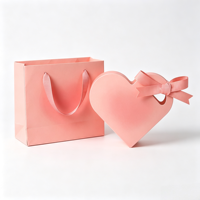 Boîte cadeau rigide à fermeture magnétique en forme de cœur romantique, logo UV quadricolore, ruban pour la Saint-Valentin, anniversaire, bijoux, parfum