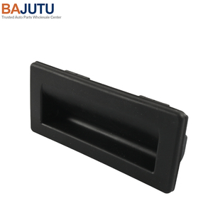Maniglia di rilascio della serratura della porta posteriore del bagagliaio 3 v0827566switch per <span class=keywords><strong>Skoda</strong></span> <span class=keywords><strong>Fabia</strong></span> 2007-2015 Roomster 2006-2010 Audi A1 VW Jetta <span class=keywords><strong>Wagon</strong></span> Golf - Product Image 3