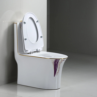WC de luxe en céramique dorée de style occidental moderne, peinture couleur, sanitaire de salle de bain
