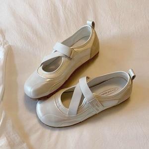 2025 new style single shoe women's cross-<b>strap</b> light-colored <b>small</b> leather shoes suitable for summer with skirts flat shoes - Product Image 2