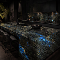 Grande dalle de granit bleu Lémurien naturel poli pour îlot de cuisine de luxe, comptoir, mur d'accentuation, revêtement mural, sol
