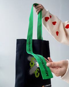 <span class=keywords><strong>Sac</strong></span> fourre-tout <span class=keywords><strong>en</strong></span> toile de coton biologique <span class=keywords><strong>noir</strong></span> tendance <span class=keywords><strong>avec</strong></span> logo imprimé sur les longues poignées pour les entreprises - Product Image 5