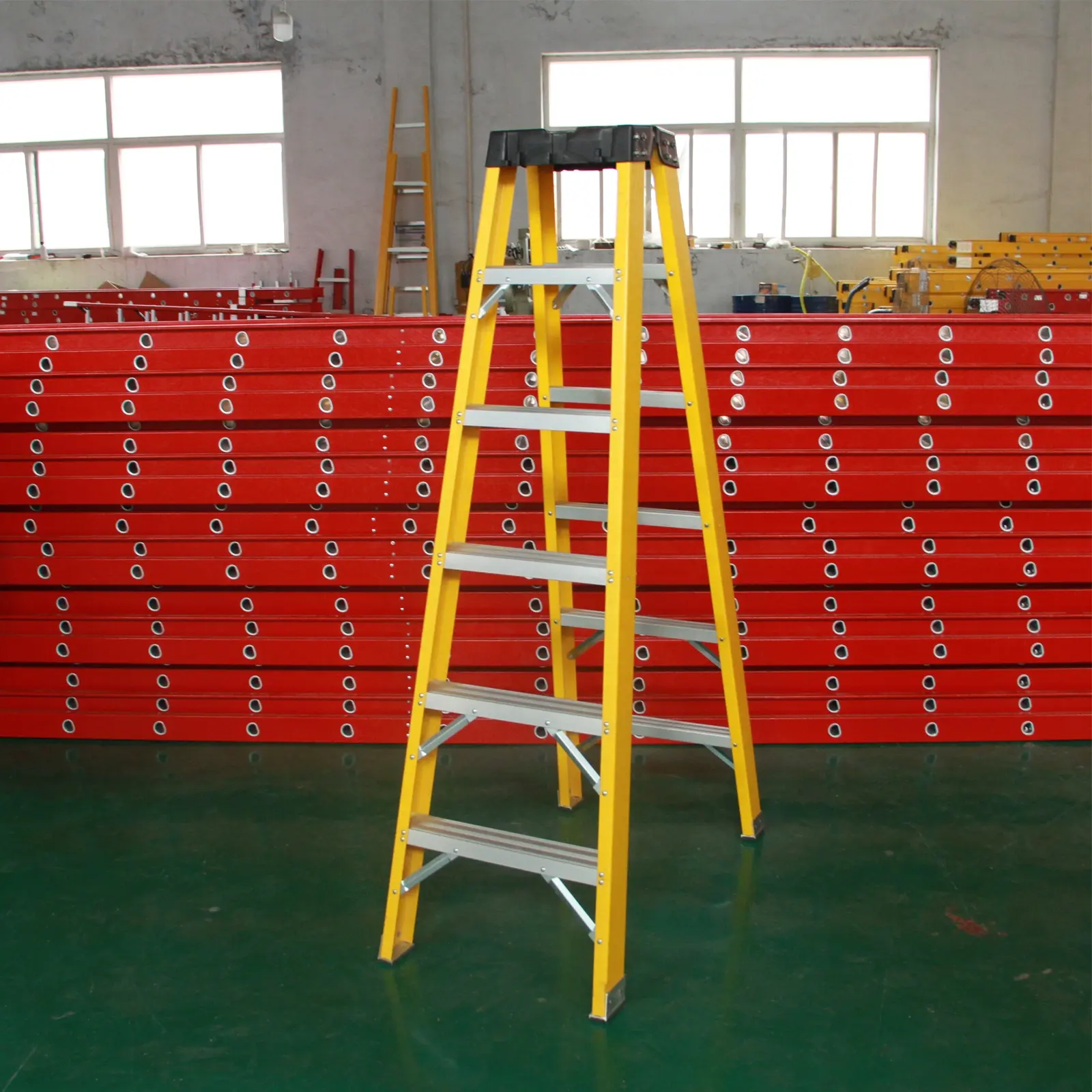 En131 Ansi 3-9 Stappen Industriële Platform Een Soort Verstelbare Extension Glasvezel Frp Stap Ladder Voor Elektricien