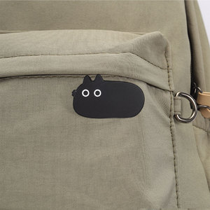 Broche en émail chat noir mignon et dodu, 3 styles : uni/chapeau de grenouille/pattes jaunes, pour décoration de sac à dos - Product Image 4