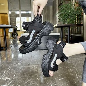 Sandalias Deportivas de Moda para Mujer, Nuevas Sandalias de Verano con Plataforma y Suela Gruesa, Elegantes, Suaves y Casuales para la Playa26 - Product Image 3