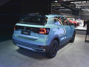 Vente Flash 2025 Volkswagen <span class=keywords><strong>T</strong></span>-<span class=keywords><strong>Cross</strong></span> 300TSI DSG Véhicule <span class=keywords><strong>Essence</strong></span> V W <span class=keywords><strong>T</strong></span>-<span class=keywords><strong>CROSS</strong></span> <span class=keywords><strong>Prix</strong></span> Mini SUV Caméra de Recul Volant à Gauche Fabriqué en Chine - Product Image 2