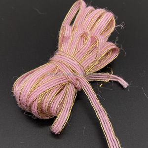 Corde <span class=keywords><strong>de</strong></span> corde <span class=keywords><strong>de</strong></span> matériel <span class=keywords><strong>de</strong></span> jute tissé rustique <span class=keywords><strong>de</strong></span> haute résistance <span class=keywords><strong>de</strong></span> 6mm <span class=keywords><strong>5M</strong></span> toile <span class=keywords><strong>de</strong></span> jute durable toile <span class=keywords><strong>de</strong></span> jute pour les décorations et l'emballage d'artisanat - Product Image 6