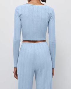 <span class=keywords><strong>ชุด</strong></span>นอนผู้หญิงลา<span class=keywords><strong>ย</strong></span>ดอกไม้แบบโปร่ง 2 ชิ้น กางเกง<span class=keywords><strong>ขา</strong></span><span class=keywords><strong>ย</strong></span>าว เสื้อครอปแขน<span class=keywords><strong>สั้น</strong></span> แต่งลูกไม้ สไตล์ Y2K <span class=keywords><strong>ชุด</strong></span>ลำลองฤดูร้อน โลโก้ด้านหน้า เนื้อผ้าทัลเซอร์ - Product Image 5