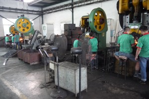 Vít Chốt Tự Động Xe Tải Hạng Nặng Đinh Tán Thông Dụng M22 * 1.5*98 Cho MB 3814010571 Bu Lông Trục Bánh Xe - Product Image 6