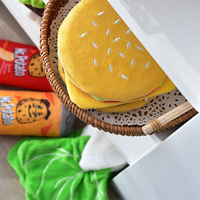 Jouets en peluche pour animaux de compagnie en forme de hamburger au poulet grillé au design mignon, jouets à couiner pour mâcher, accessoires pour chiens