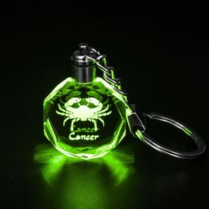 Llavero de Cristal Transparente con Signo Zodiacal, Grabado Láser 3D Personalizado, Luz LED de Colores, Recuerdo Ligero, Venta al Por Mayor en PuJiang - Product Image 4