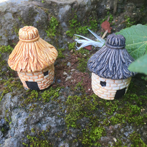 <b>Miniature</b> Thatched Cottage Resin Ornaments For Garden Decor Plant Model WX-110 - Product Image 1