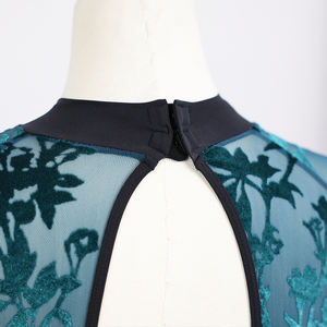 Justaucorps d'entraînement de ballet professionnel élastique dos ouvert conception avec manches en maille florale sarcelle noir Spandex et nylon matériel - Product Image 6