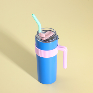 Vaso Metálico Aislado al Vacío de Acero Inoxidable de 20oz, Personalizado, de Gran Capacidad, con Pajita, Venta al Por Mayor - Product Image 5