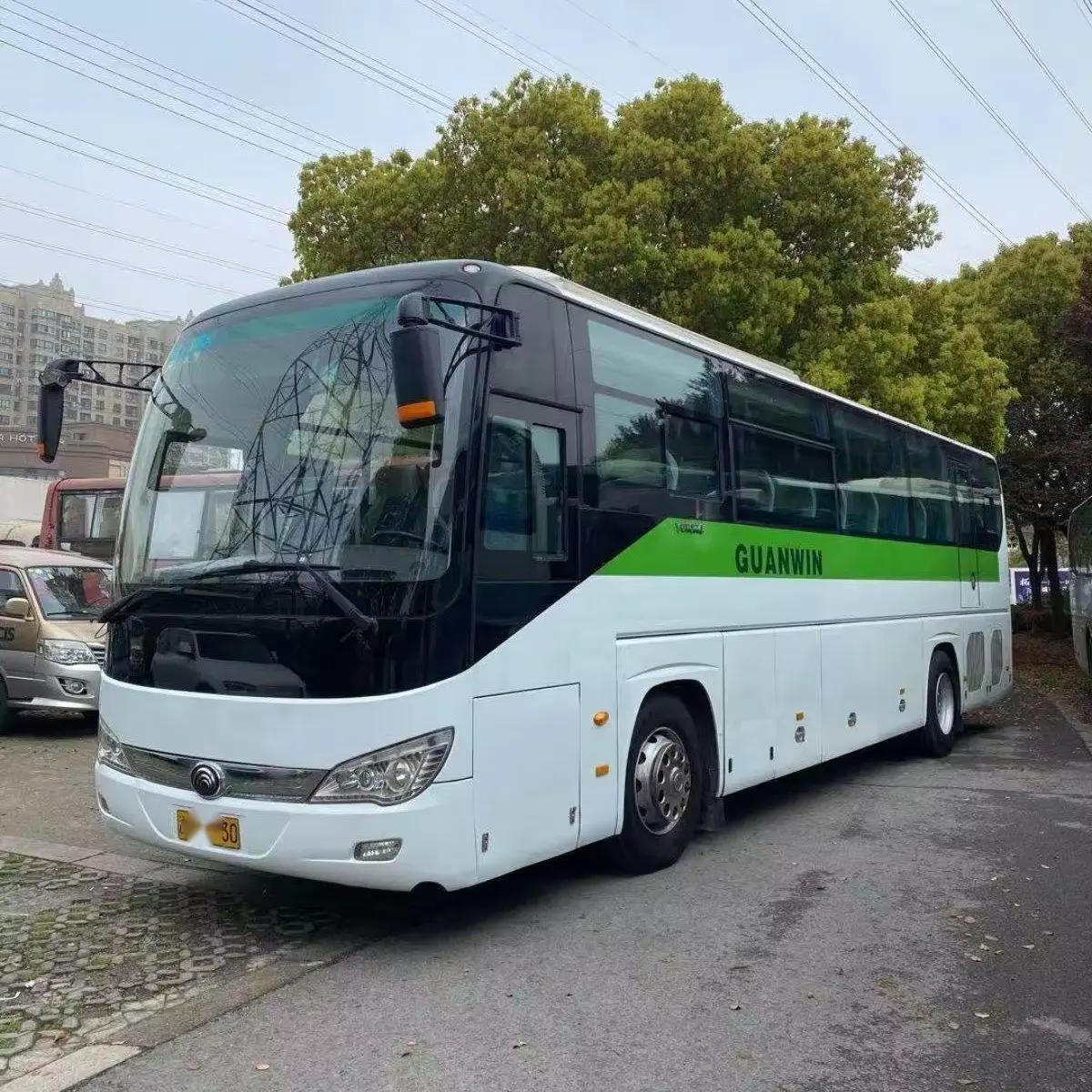 Yutong-autobús de turismo, 51 asientos en venta, modelo ZK6119, 2015, motor YC