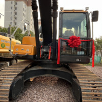 Excavatrice sur chenilles d'occasion HX220LC-9S avec moteur d'origine et hydraulique performante pour travaux de terrassement, carrières et positions associées