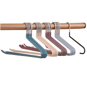 Perchero Moderno y Sencillo en Forma de Z de Hengman Goose, Antideslizante, de Plástico PE, Sostenible, Multifuncional, Tipo Gancho, para Pantalones, Sin Costuras - Product Image 1