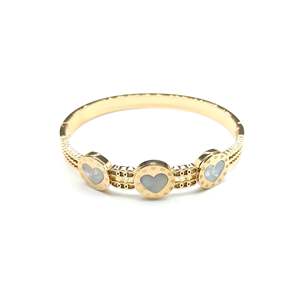 Brazalete de Moda en Acero Inoxidable 316L con Baño de Oro PVD, Diseño de Corazón, Joyería Sostenible y Resistente - Product Image 1