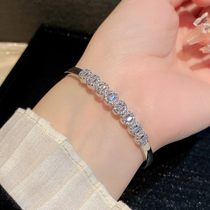 Silver Gold Diamond Encrusted <b>Bracelet</b> Geometric Fashion Jewelry <b>Copper</b> Plated Yiwu Winter 2024 - Product Image 4