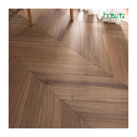 Parquet en bois d'ingénierie huilé en noyer américain à chevrons pour la décoration intérieure du salon