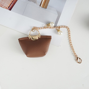 Mini sac <span class=keywords><strong>porte</strong></span>-clés en cuir PU multicolore à la mode pour femmes avec chaîne en perles et <span class=keywords><strong>porte</strong></span>-clés à fermoir en métal avec <span class=keywords><strong>porte</strong></span>-clés à fente pour <span class=keywords><strong>carte</strong></span>-cadeau - Product Image 6
