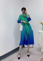 Robe longue décontractée en mousseline unie Miyake avec col à revers, cardigan, franges, ceintures, grande taille, manches longues à volants, coupe ample et sexy pour femme