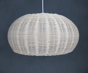 Abat-jour suspendu en rotin écologique fait à la main style design du milieu du siècle pour la décoration de la maison fabriqué au Vietnam - Product Image 1