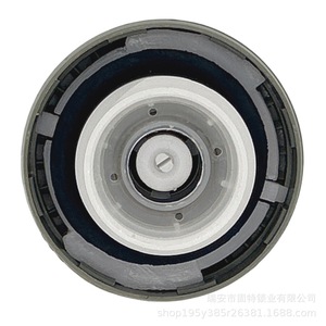 ฝาถังน้ำมันเจียงหลิง รุ่น 1101220-B00 ไม่มีระบบล็อค สีเทา ผลิตจากพลาสติก ABS สำหรับรถกระบะ - Product Image 3