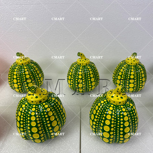 Artisanat en résine : Sculpture de citrouille <span class=keywords><strong>Yayoi</strong></span>, Figurine de collection Kusama Love, Fait main, Personnalisable, Cadeau - Product Image 3