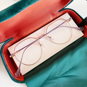 Monturas de gafas redondas de marco completo Qianai para mujer, lentes de PC con filtro de luz azul, diseño irregular W2-1925 - Product Image 5