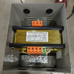 Transformateur sec triphasé en résine coulée 80 kVA pour extérieur, 480 V vers 380 V, pour distribution d'énergie - Product Image 3